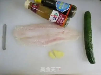 Make Steam fish cucumber rolls step 0