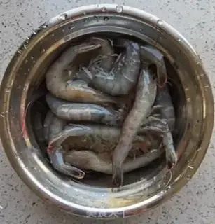 Make Spicy shrimp step 0