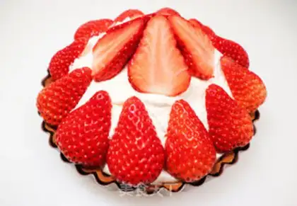 Make Sweet sour strawberry pie step 18