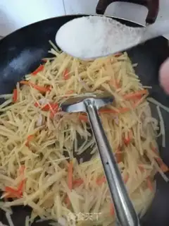 Make Paprikas with fried potatoes step 4