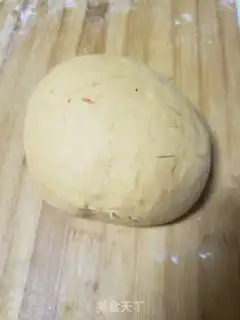 Make Double-coloured pumpkin buns step 1