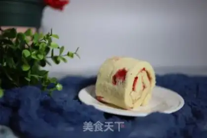 Make Strawberry roll step 15
