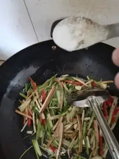 Make Spicy celery step 3