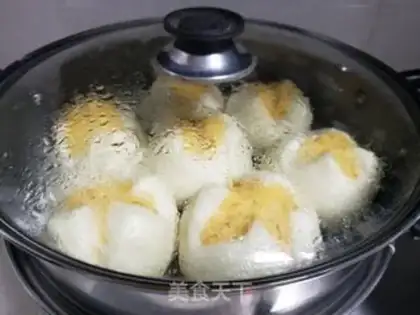 Make Double-coloured pumpkin buns step 13