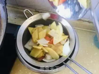 Make Spicy pot potato chips step 3