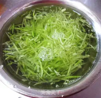 Make Sugar and radish step 1