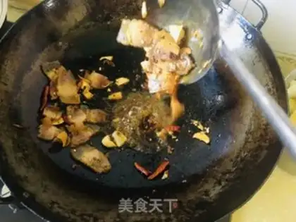 Make Spicy pot potato chips step 5