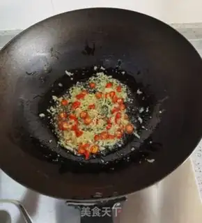 Make Garlic fan dolls step 5