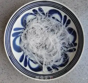 Make Garlic fan dolls step 7