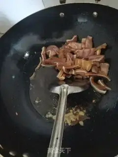 Make Spicy pig ears step 1