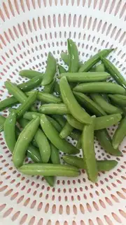 Make Weenie fried sweet beans step 2