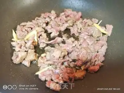 Make Pyramid beef step 1