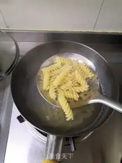 Make Spiral pasta step 2