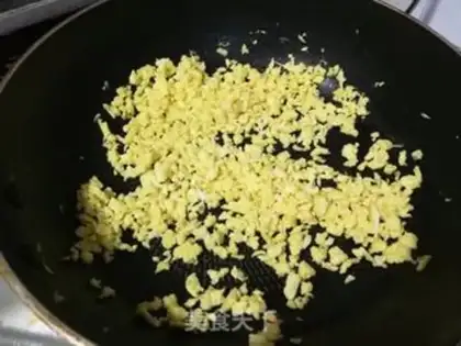 Make Shrimp omelet egg dumpling step 4