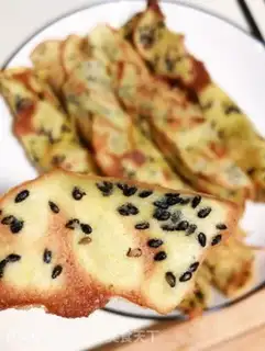 Make Egg rolls step 5