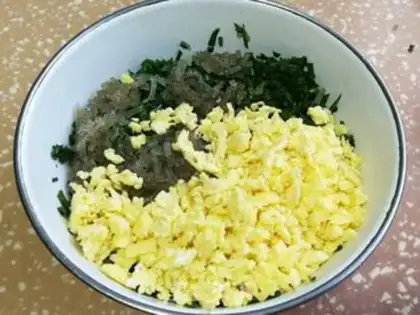 Make Shrimp omelet egg dumpling step 6