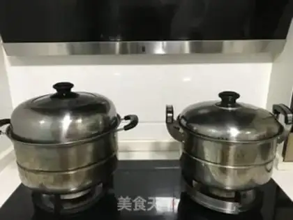Make Garlic fan steams step 2