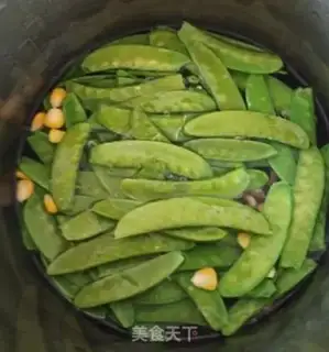 Make Dutch carrots for lilies step 0