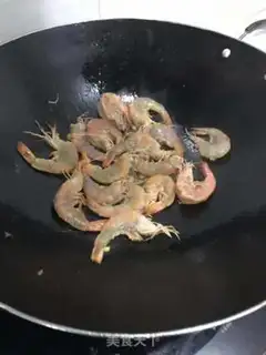 Make Spicy shrimp step 0