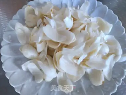 Make The honey lily step 1