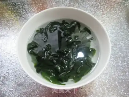 Make Gold fish omelet with soup step 1