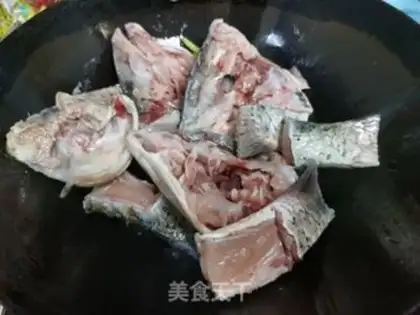 Make Fish head boiled fishballs step 1