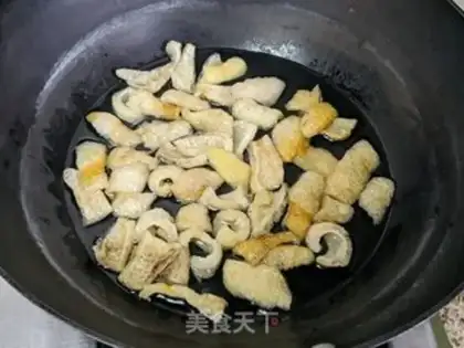 Make Soybeans sprouts of pork-skin powder step 3