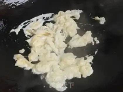Make Blackwood onion fried eggs step 3