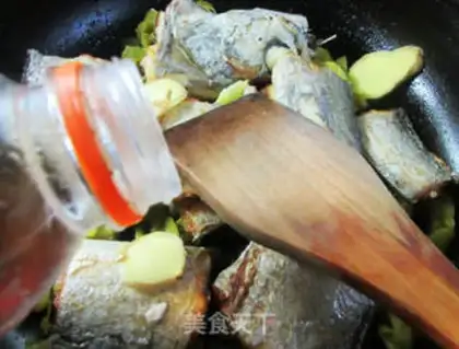 Make Sour sauce with fish step 5