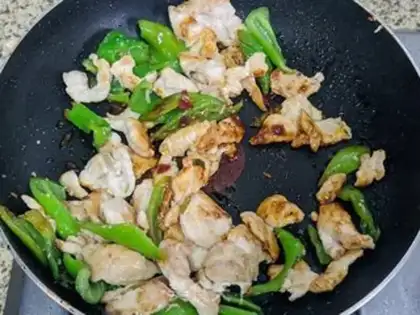 Make Spicy chicken step 7
