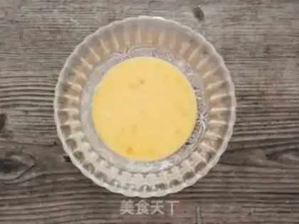 Make Onion fried eggs step 3