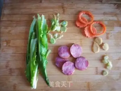 Make Simple Birthday Noodle step 1