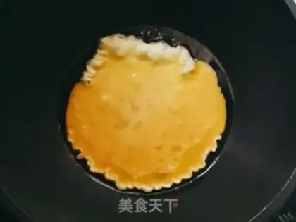 Make Onion fried eggs step 4