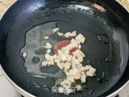 Make Dry-burned yellow fish step 4