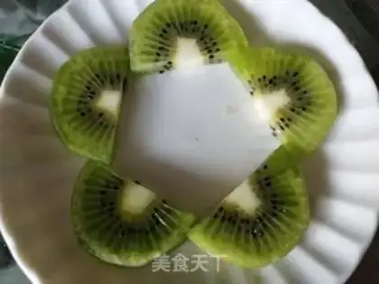 Make A fruit platter step 2