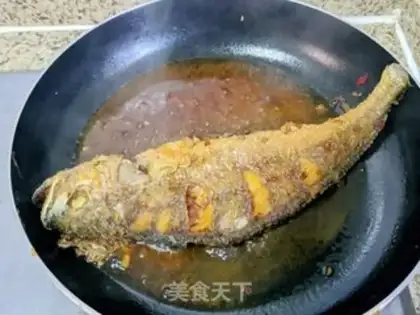 Make Dry-burned yellow fish step 12