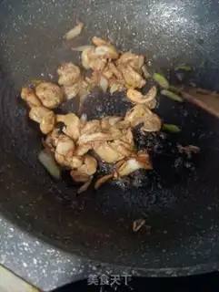Make Shrimp fried Dutch beans step 9