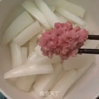 Make The radish meat soup step 3
