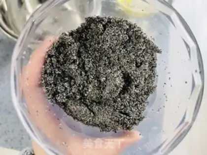 Make Black sesame soup step 1