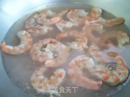 Make Sweet tomato shrimp step 1