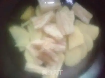 Make Potato-skin soup step 0