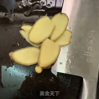 Make Sour mashed fish step 1