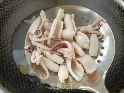 Make The white squid step 4