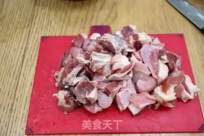 Make Red beef noodles step 2