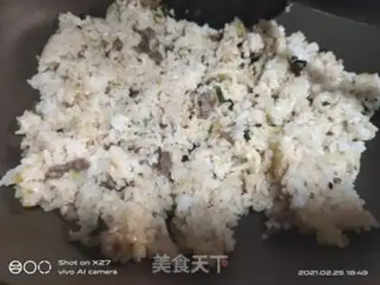Make Onion beef fried rice step 7