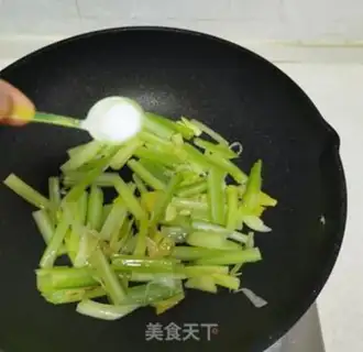 Make The celery ridge step 8
