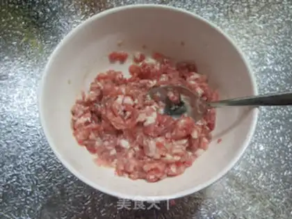 Make And the night rose and made meat step 7