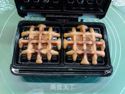 Make Taffy milk waffles step 8