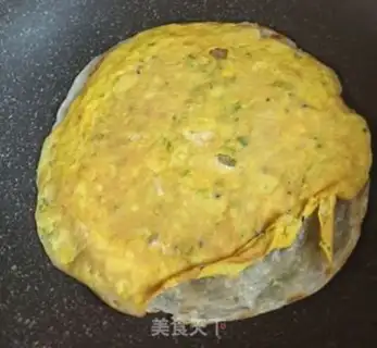 Make An egg cake with an onion step 5