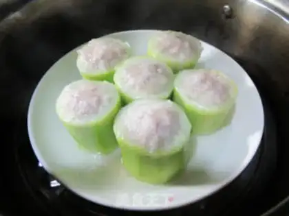 Make And the night rose and made meat step 17